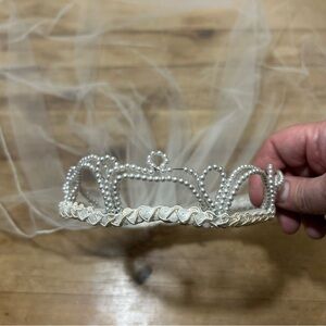 Girl’s First Communion Flower Girl Veil White Pearl Beaded Headpiece